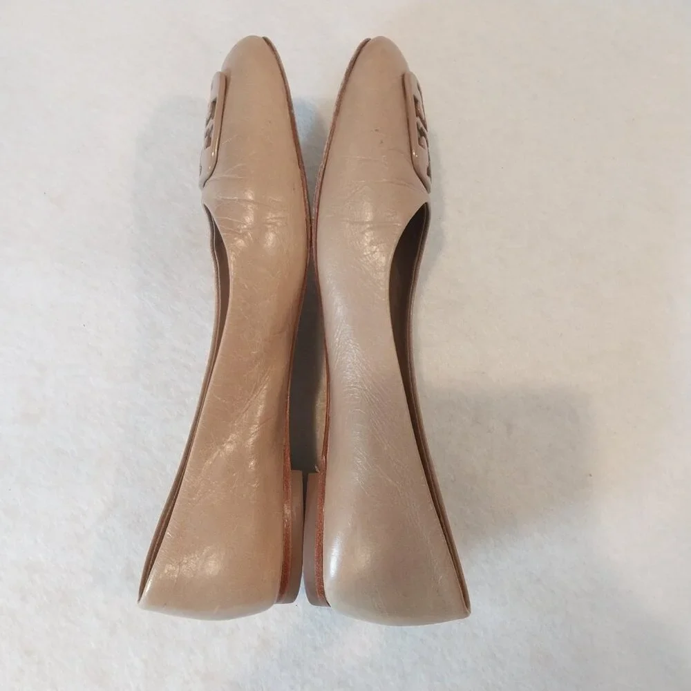 Tory Burch Flat Shoes Size 6 Beige Leather Logo Ballerina Slip On Nude.